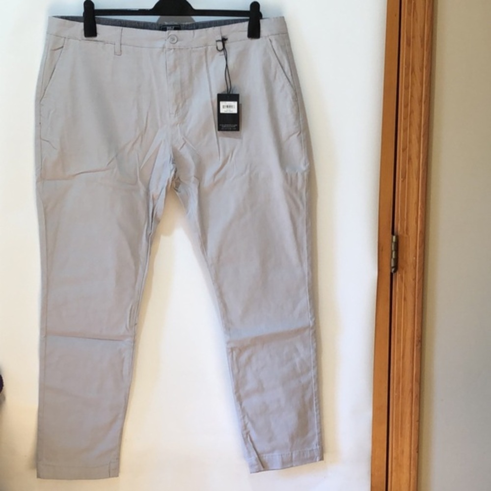 NWT PX Clothing Mens  Slim Fit Chinos 42 X 32  $98 msrp
